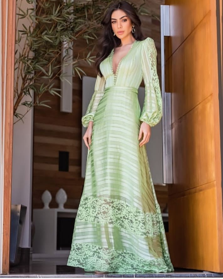 Vestido Longo com mangas