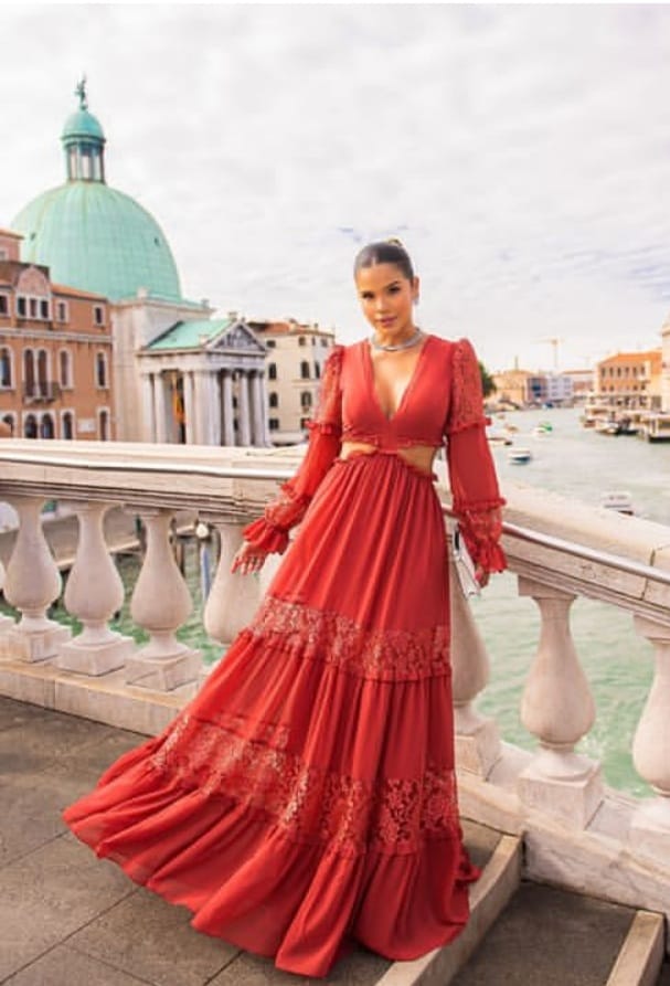 Vestido Longo com mangas